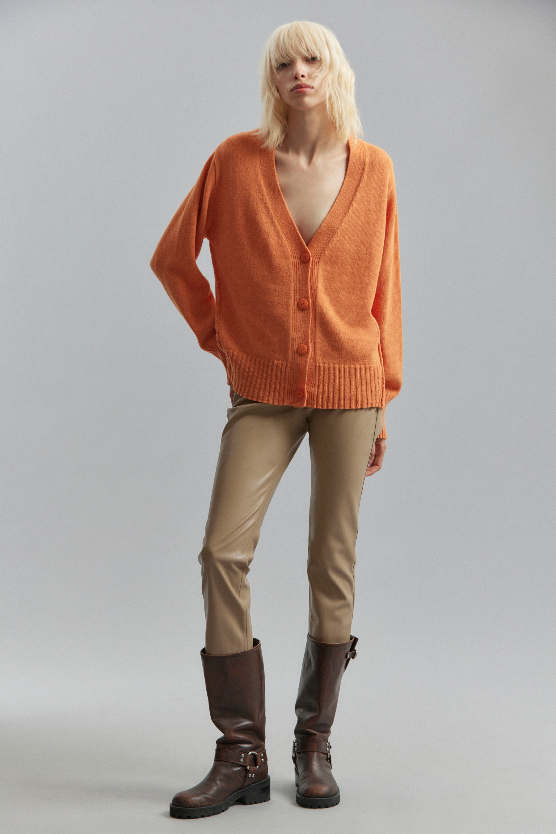 CARDIGAN I KEEP BETTING