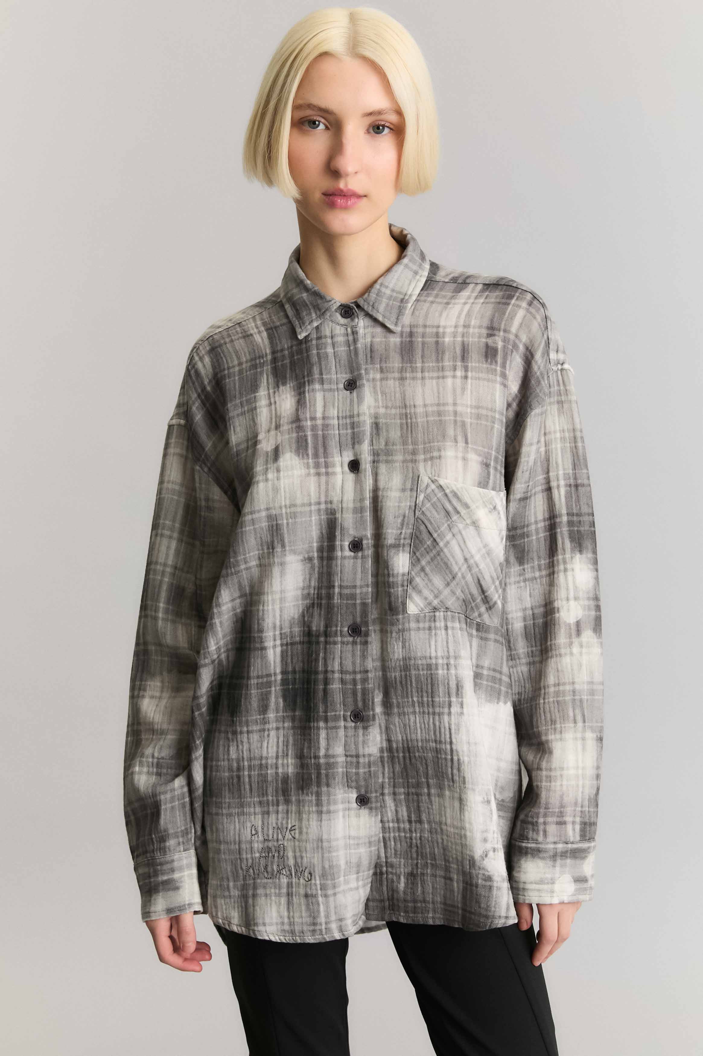 CAMISA SQUARED BLEACHED