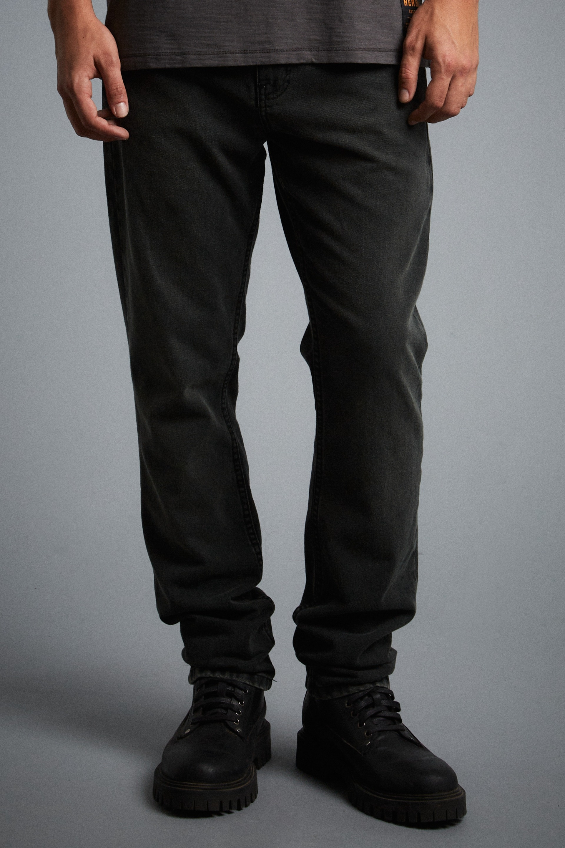 JEANS HERENCIA BLACK MOSS