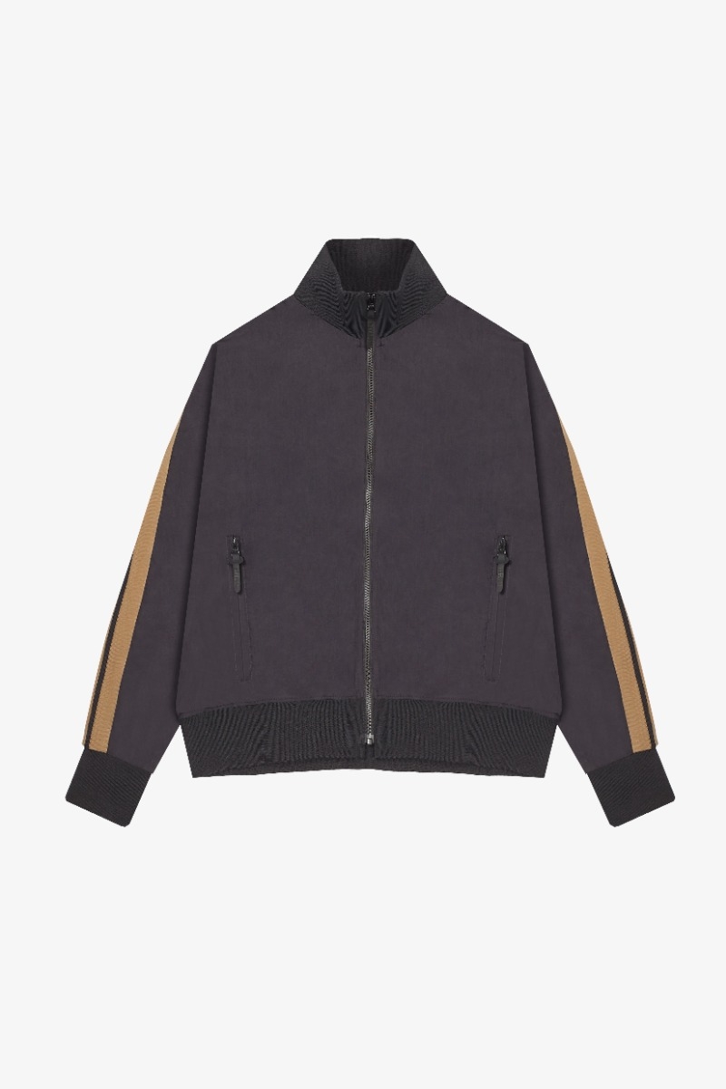 CAMPERA LABEL DARK