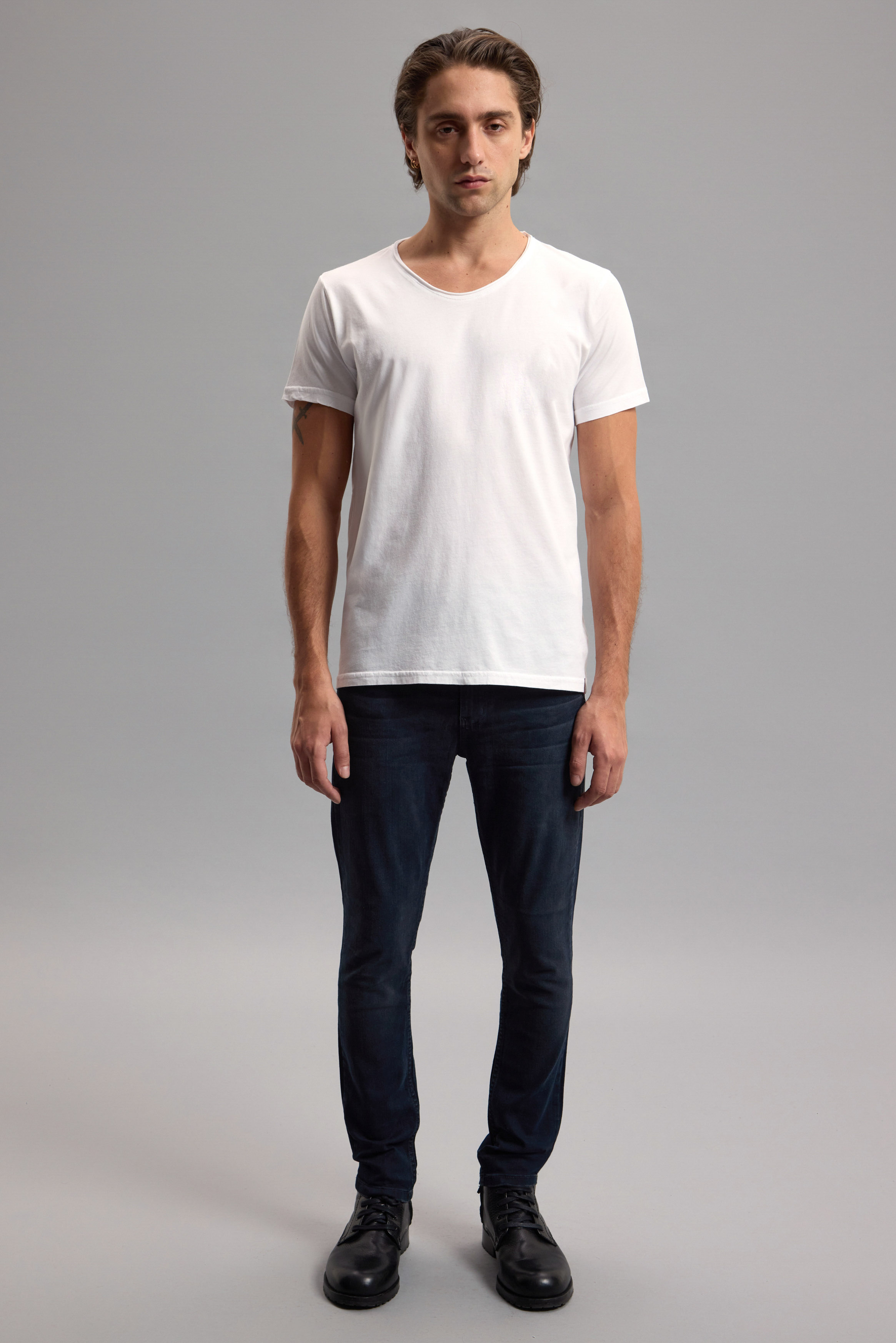 REMERA BASICA F02