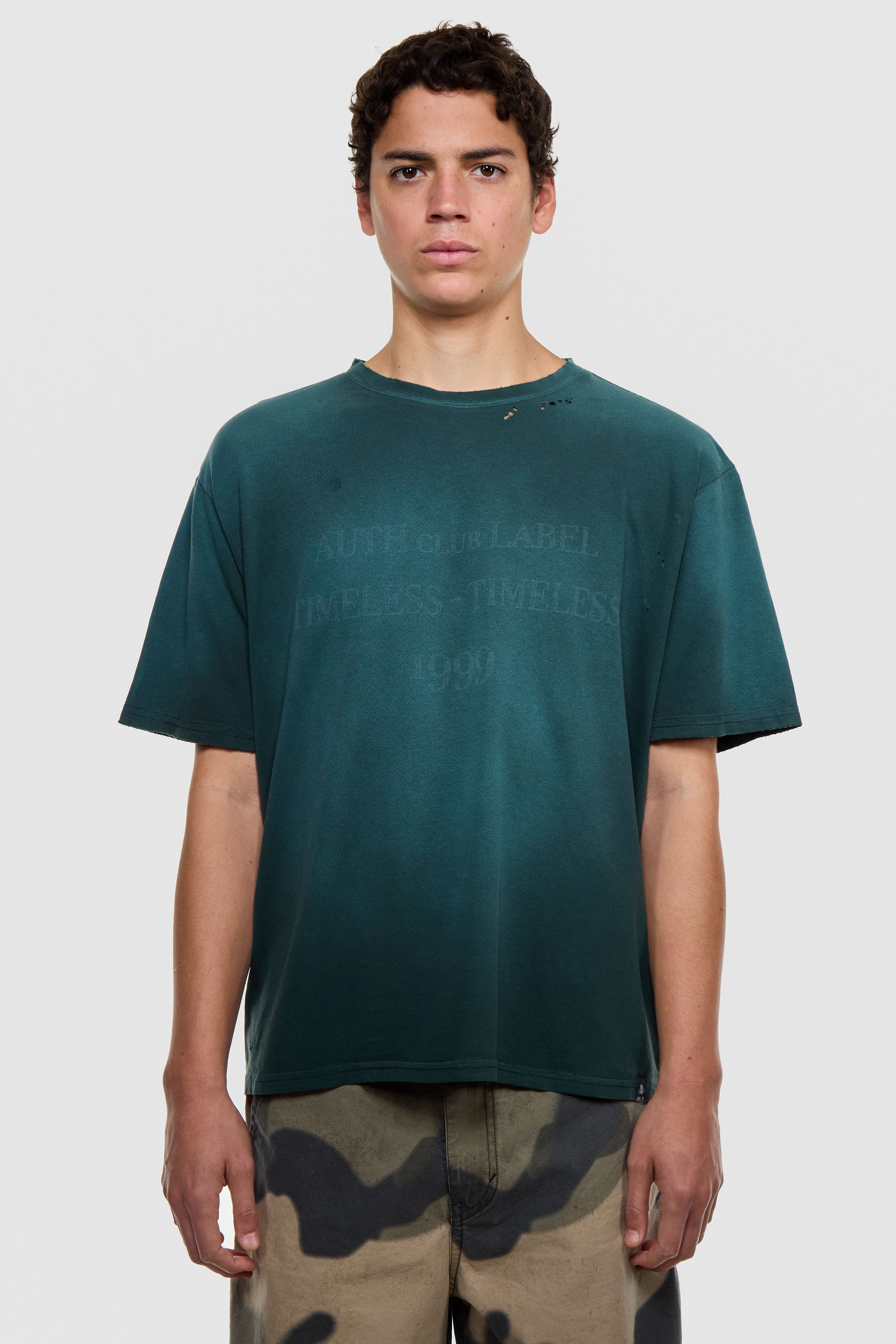 REMERA AUTHENTICS TIMELESS