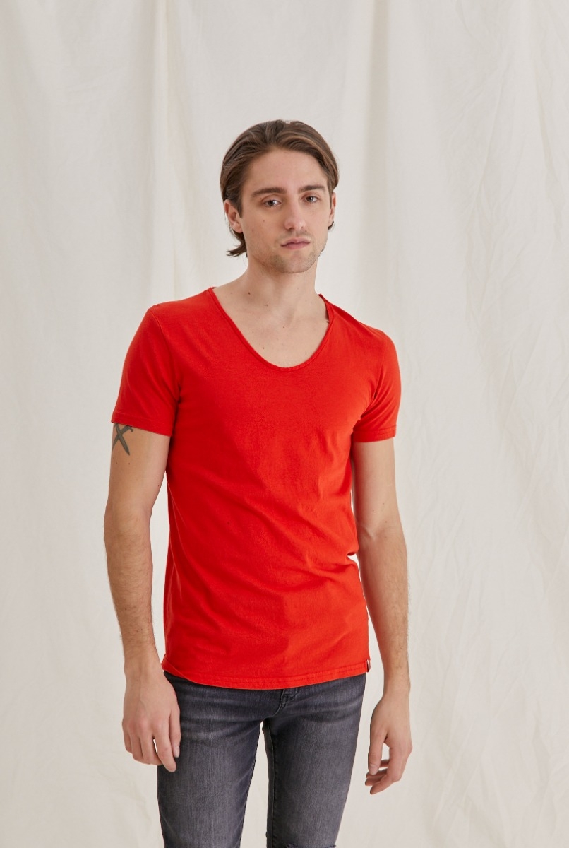 REMERA MICA